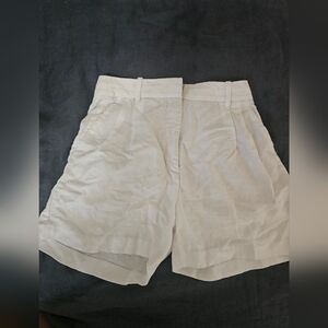 Aritzia Women's Light Cream Shorts